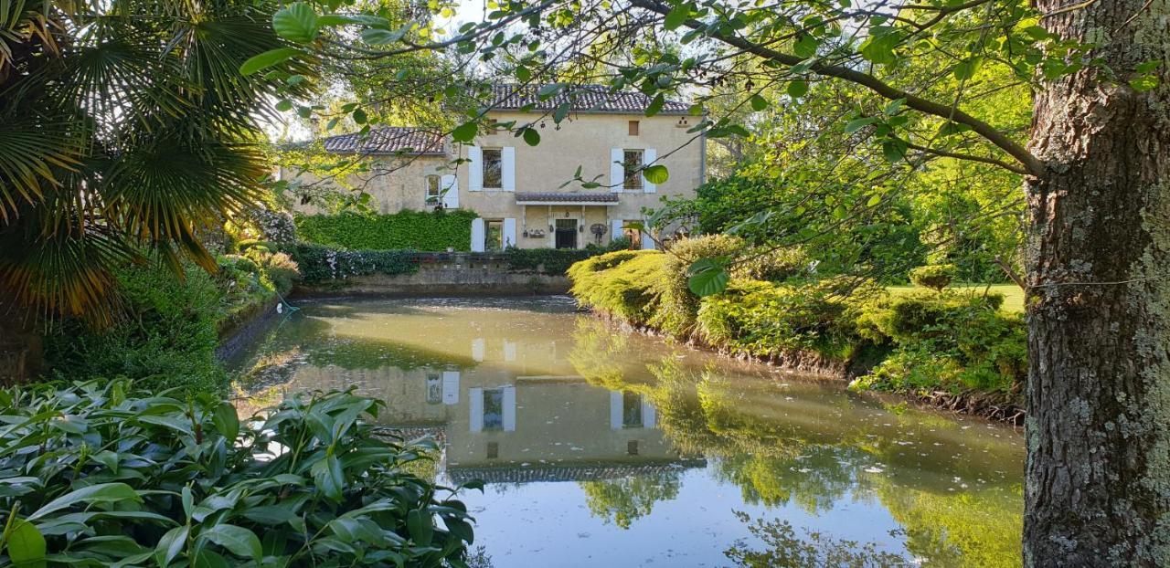 Moulin De Ladausse Bed & Breakfast Monflanquin Exterior photo